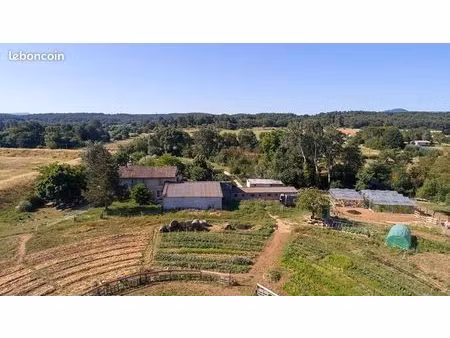 partie de ferme à racheter - fuveau