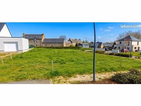 vend terrain 710m² à tramain