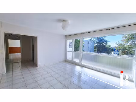 appartement 84 m² - balcon