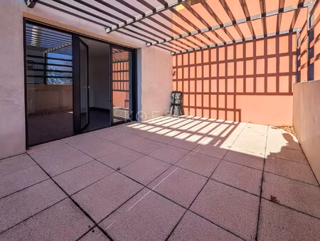 t2 st jean de védas - grande terrasse