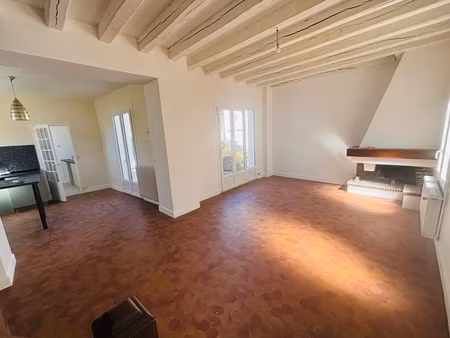 vente bourges juranville- maison 2 chambres et un bureau -stationnement