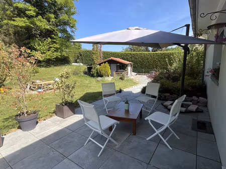 envie de nature et de fraicheur... découvrez cette belle maison