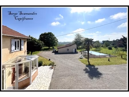 laas (32) maison à vendre 8 pièces - 5 chambres - piscine terrain 6000 m² avec vue sur les
