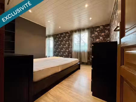 lavans-quingey – propriété de caractère avec piscine chauffée & plus de 5 000 m² de terrai