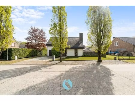 leuke villa met zwembad en tuinkantoor te destelbergen