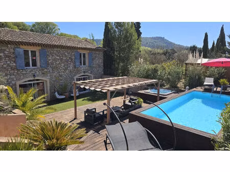 villa 5 pièces à vendre au beausset - 648 000 €