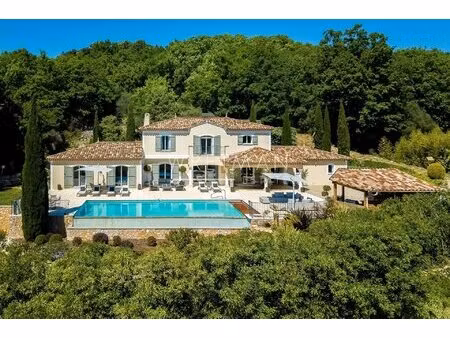 magnifique villa avec vue panoramique et piscine - montauroux