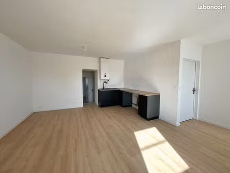 appartement t3 rénové - plaintel (disponible au 01 juillet)