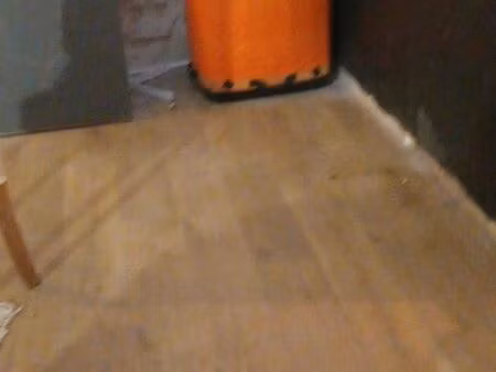 demande de petits local commercial 20 m2