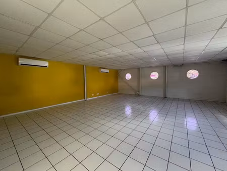 location locaux professionnels 193 m² à marin (97290)  nan €