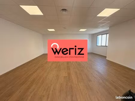 bureaux 659 m²