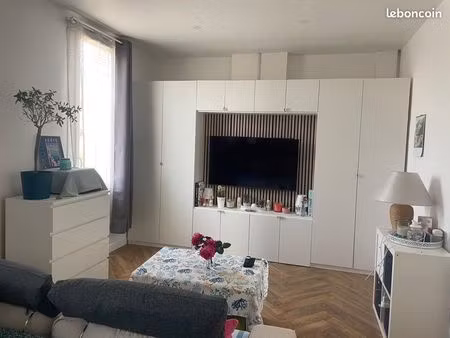 location t2 meublé