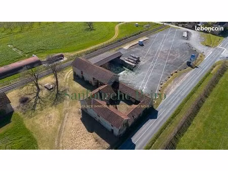 propriété 4 pièces 140 m²