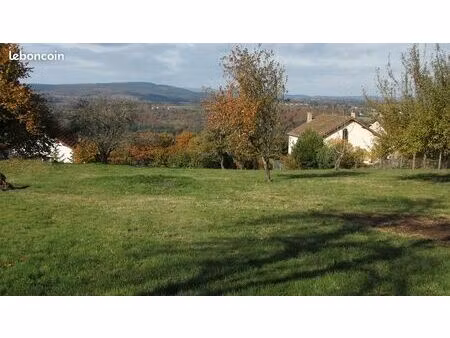terrain constructible 3 500 m2 à bourganeuf