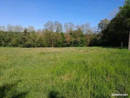 terrain 1486m² saint germain du salembre 12800
