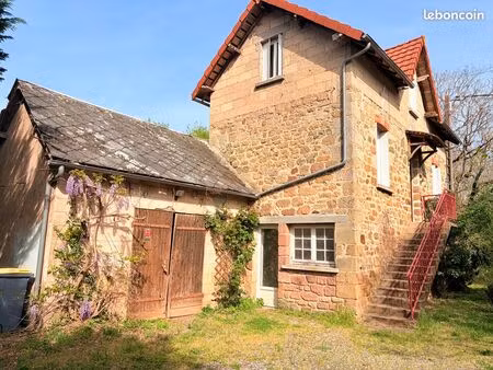 ? maison ancienne avec dépendances et parc arboré ?