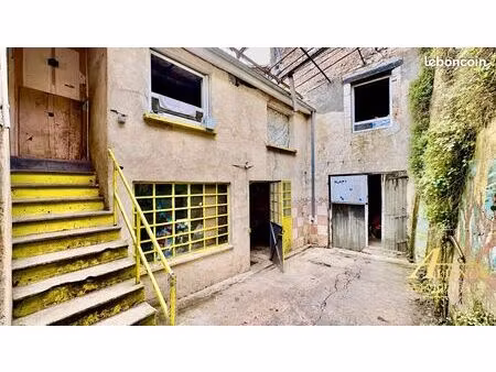 maison 6 pièces 151 m²
