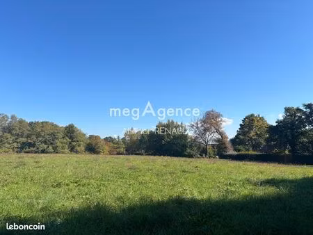 terrain 24541 m² saint-leon-sur-vezere