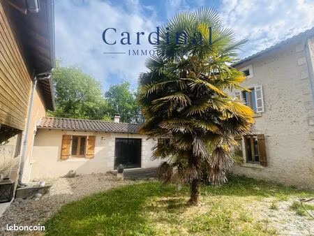 maison 8 pièces 220 m²