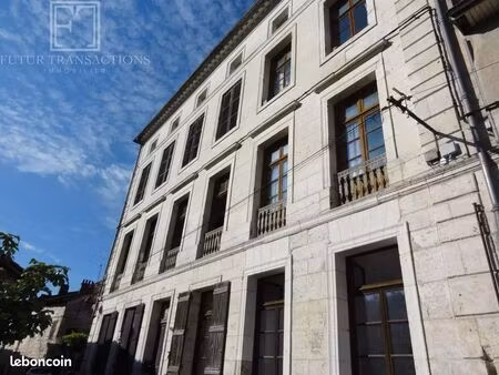 immeuble 16 pièces 321 m²