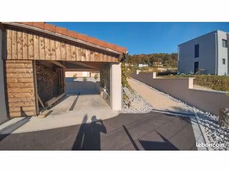 maison 147m2 / 700m2 de terrain