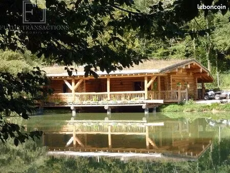 propriété 5 pièces 138 m²