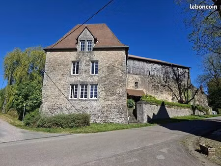 maison 7 pièces 225 m²