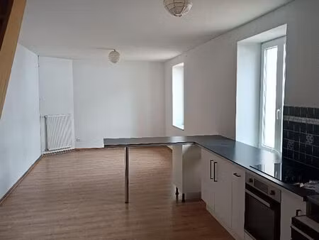 duplex 75m2 centre maiche