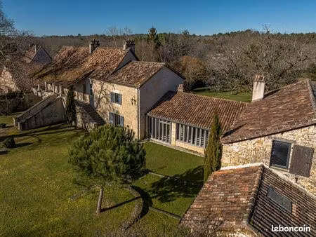 maison - propriété de caractère à fort potentiel - 340m2 - reconstruite à neuf - terrain 6