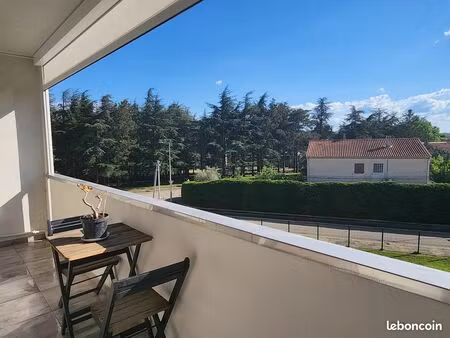 appartement rénové 2024 | centre-ville pierrelatte | calme et lumineux