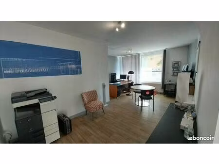 vends logement ou bureau