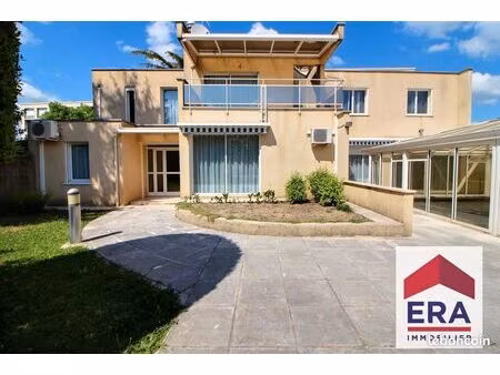 maison 7 pièces 257 m²