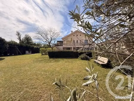 maison 7 pièces 182 m²