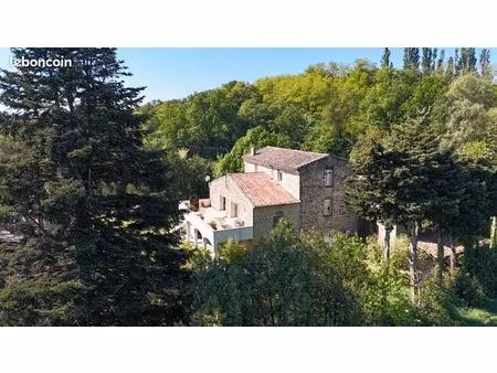 ferme 10 pièces 277 m²