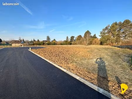 terrain 525 m² aubevoye