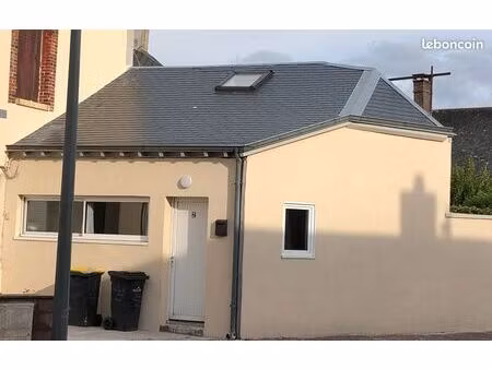 maisonnette de ville entrée indépendante 2 pièces 35 m2 totale entièrement rénové  équipé 