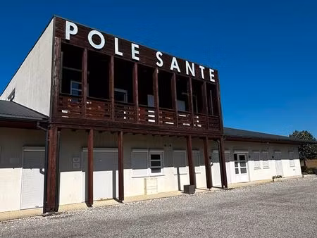 investissement locatif santé – cabinet loué podologue – 32 m² – revenus immédiats