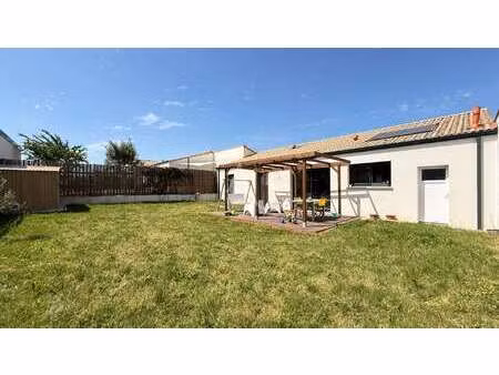 vente maison à mouilleron-le-captif (85000) : à vendre / 115m² mouilleron-le-captif