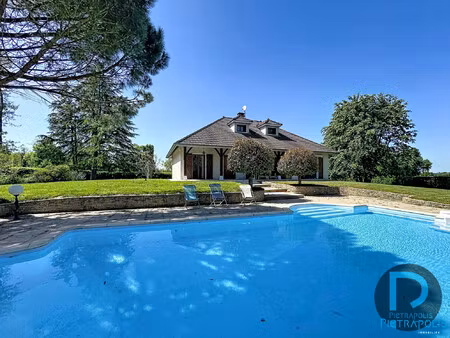 maison de caractère avec piscine - saint julien sur veyle