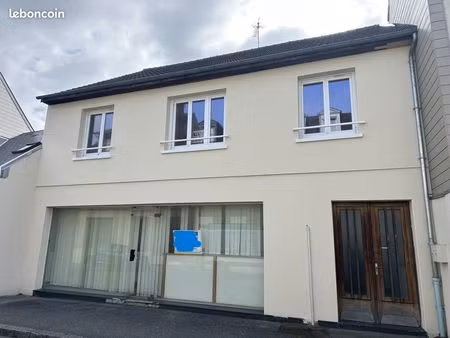a vendre bâtiment indépendant à usage habitation - commerce – bureaux