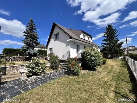 maison 9 pièces de 240m2 avec jardin de 800m2
