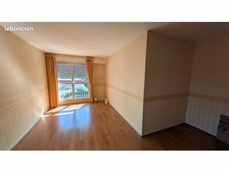vends appartement f3