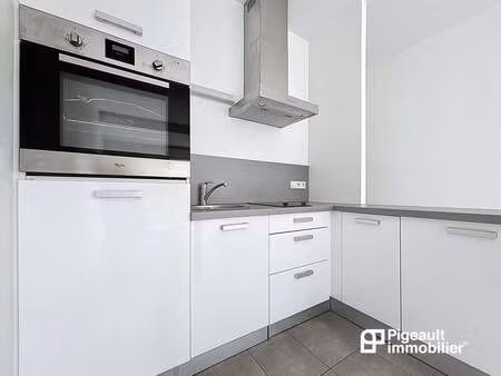 location appartement 2 pièces à saint-jacques-de-la-lande (35136) : à louer 2 pièces / 47m