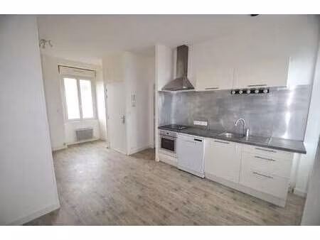 location appartement 3 pièces à rouans (44640) : à louer 3 pièces / 46m² rouans