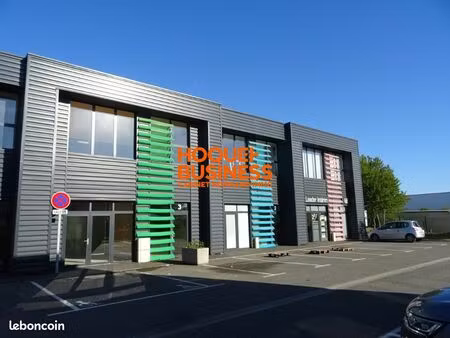 local 160 m² val-de-reuil