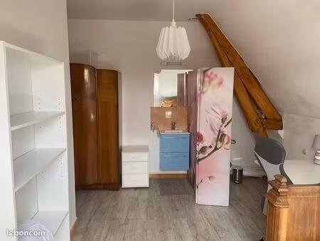 chambre meublée : sncf + centre ville à 2 minutes à pieds