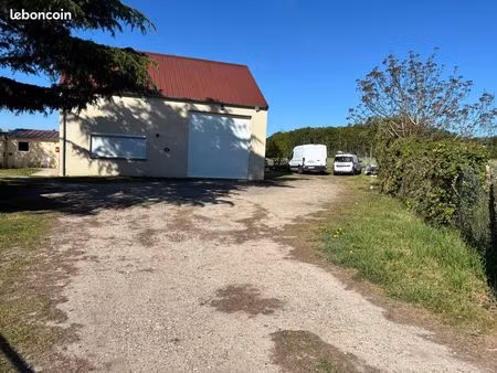 bâtiment dépôt hangar