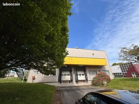 local 1530 m² quimper