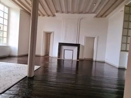 grand studio proche centre ville