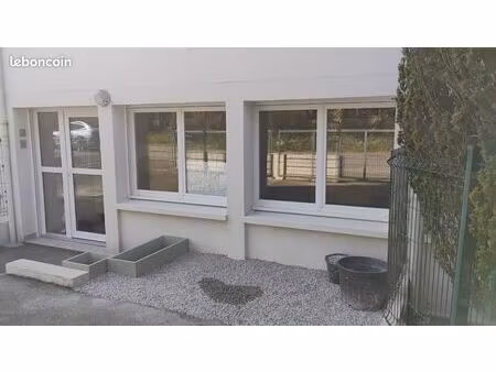 studio a vendre